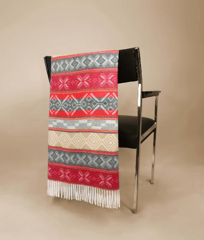 Steal Deal Traditional Print Fringed Throw