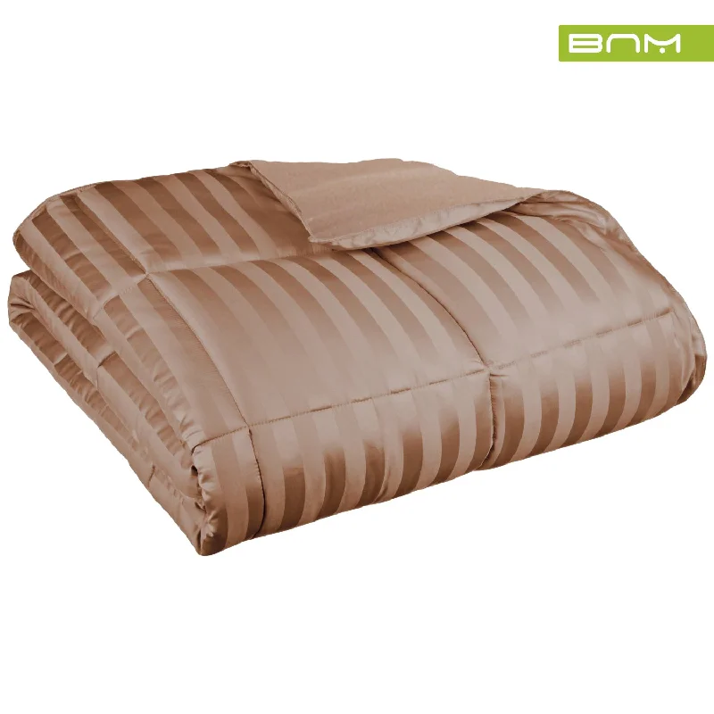 Deal Dash All-Season Microfiber Reversible Down Alternative Comforter by Superior