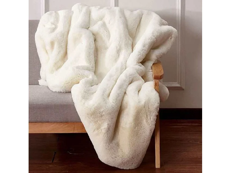 Massive Deal Caparica Off-White Throw