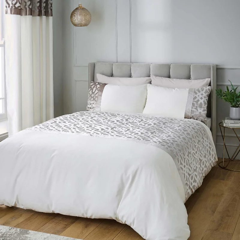 Can't Be Beat Lattice Cut Velvet Duvet Cover Set Natural