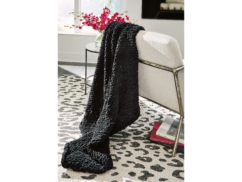 Discount Mania Chaddon Black Throw (Set of 3)