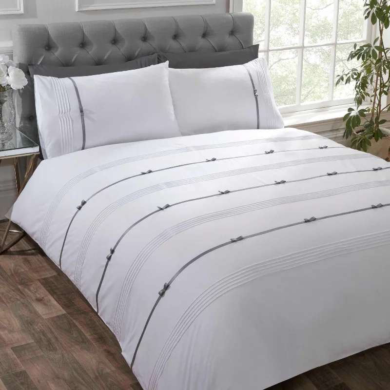 Year-End Deals Clarissa Duvet Cover Set White