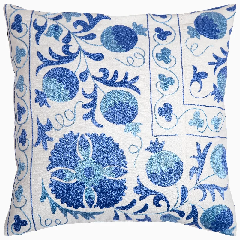 Treat Yourself To Amazing Discounts Corners Decorative Pillow