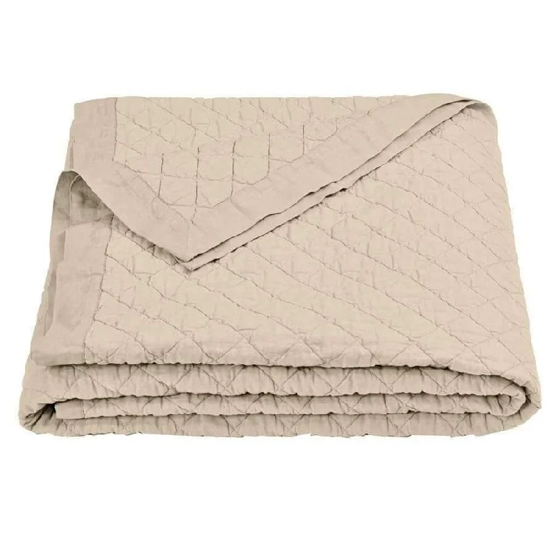 Weekend Offers That Amaze Diamond Quilted Quilts in Light Tan