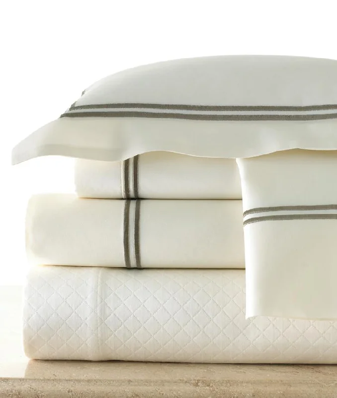 Score The Best Deals Before Monday Wellesley Sateen Bedding by Legacy Home