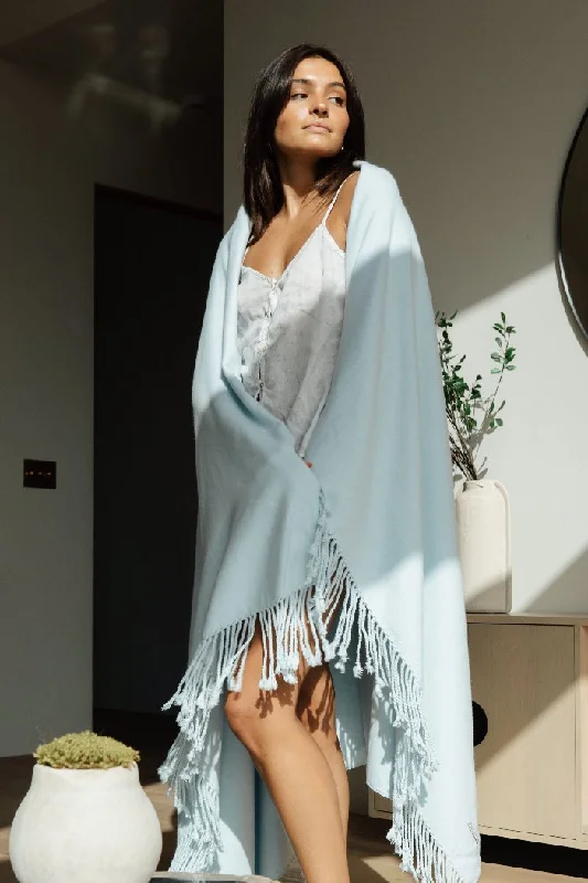 Online Deal Luxxe Fringe Throw