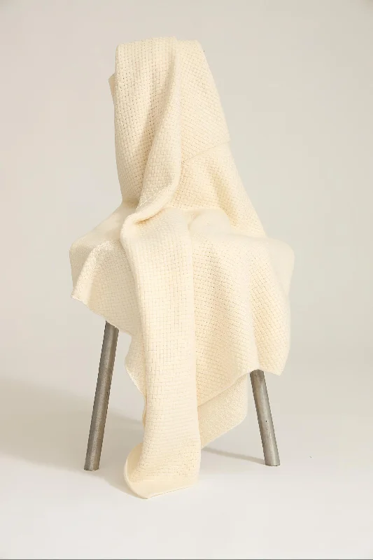 Act Now Maple Throw