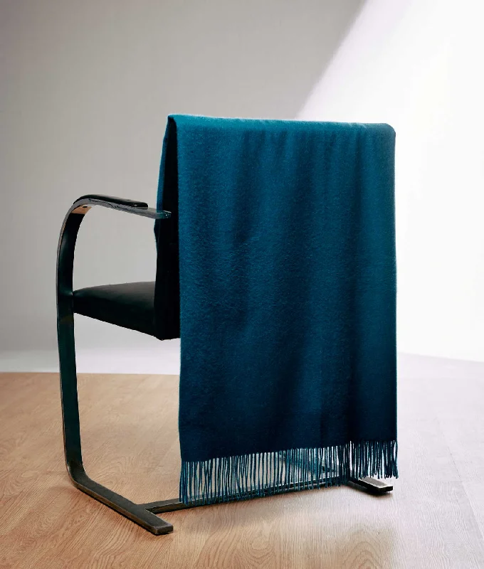 Price Slash Soft and Classic Lightweight Throw