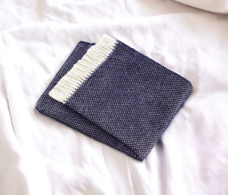 Daily Deals Soft Navy Blue Links Pattern Throw Blanket