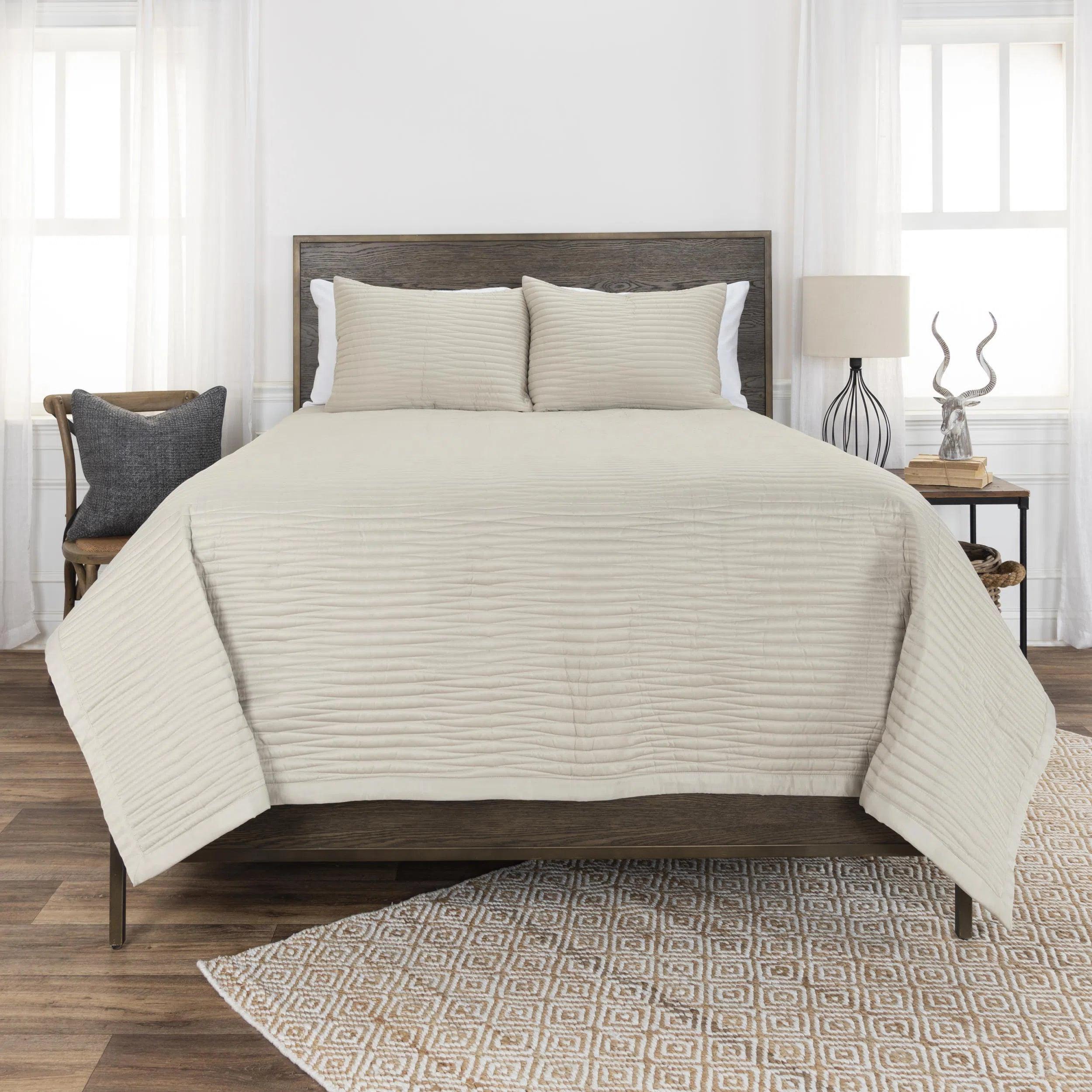 The Best Prices Stone Grey Bedroom Quilt 3 Piece Set Parker