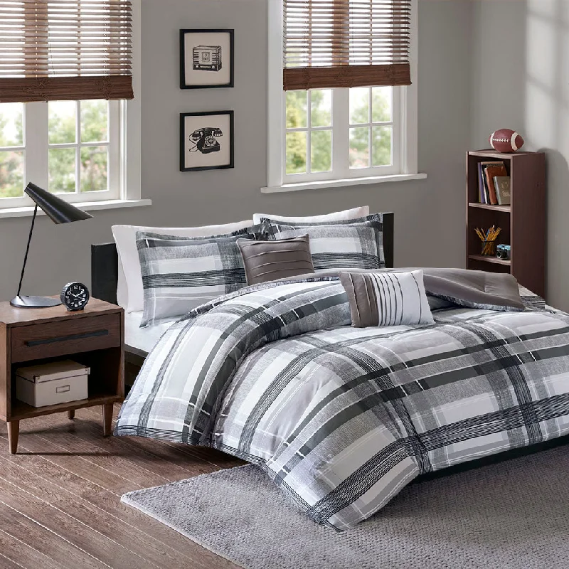 Super Deal Streamdale Rudy Plaid Comforter Set