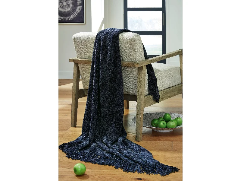 Hot Buy Tamish Blue Throw (Set of 3)
