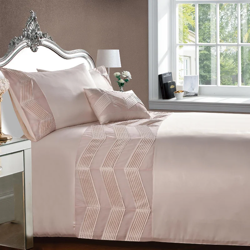 Early Access Valencia Duvet Cover Set