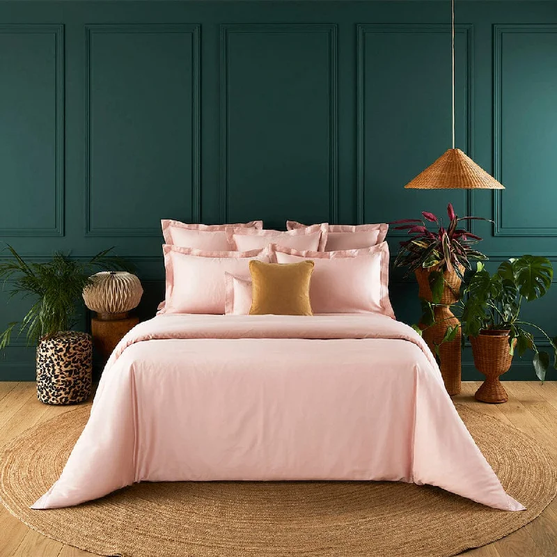 Savings Bonanza Triomphe Poudre Bedding by Yves Delorme
